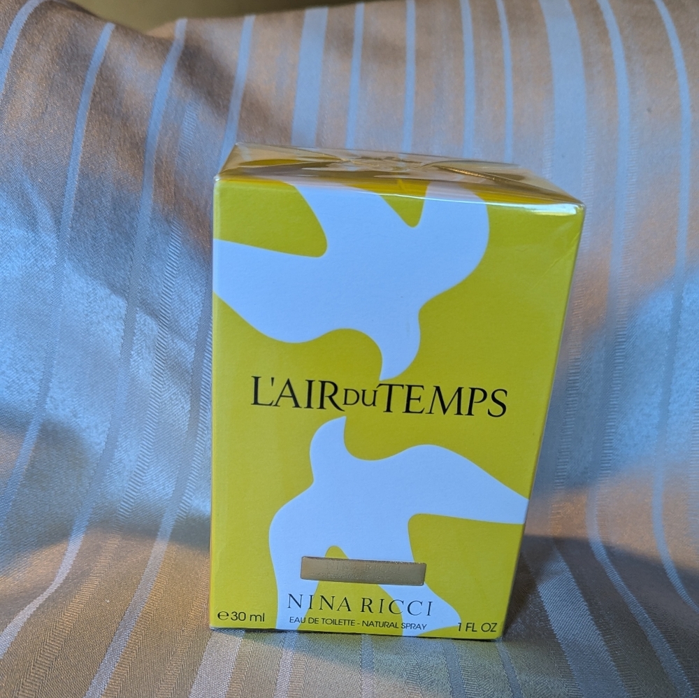 Nina Ricci L'Air du Temps Eau de Toilette 1 oz Unopened Box